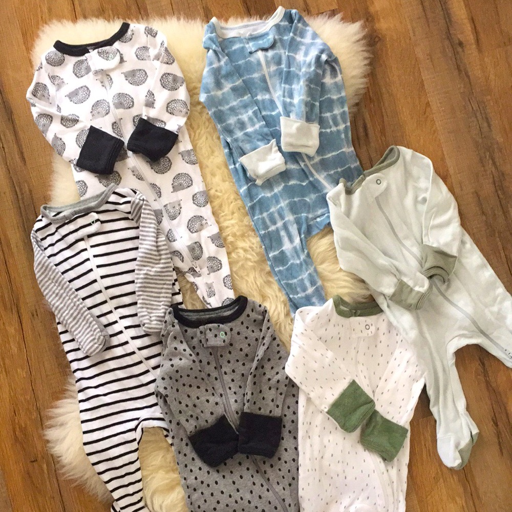 EUC gender neutral footie pj bundle 0-3